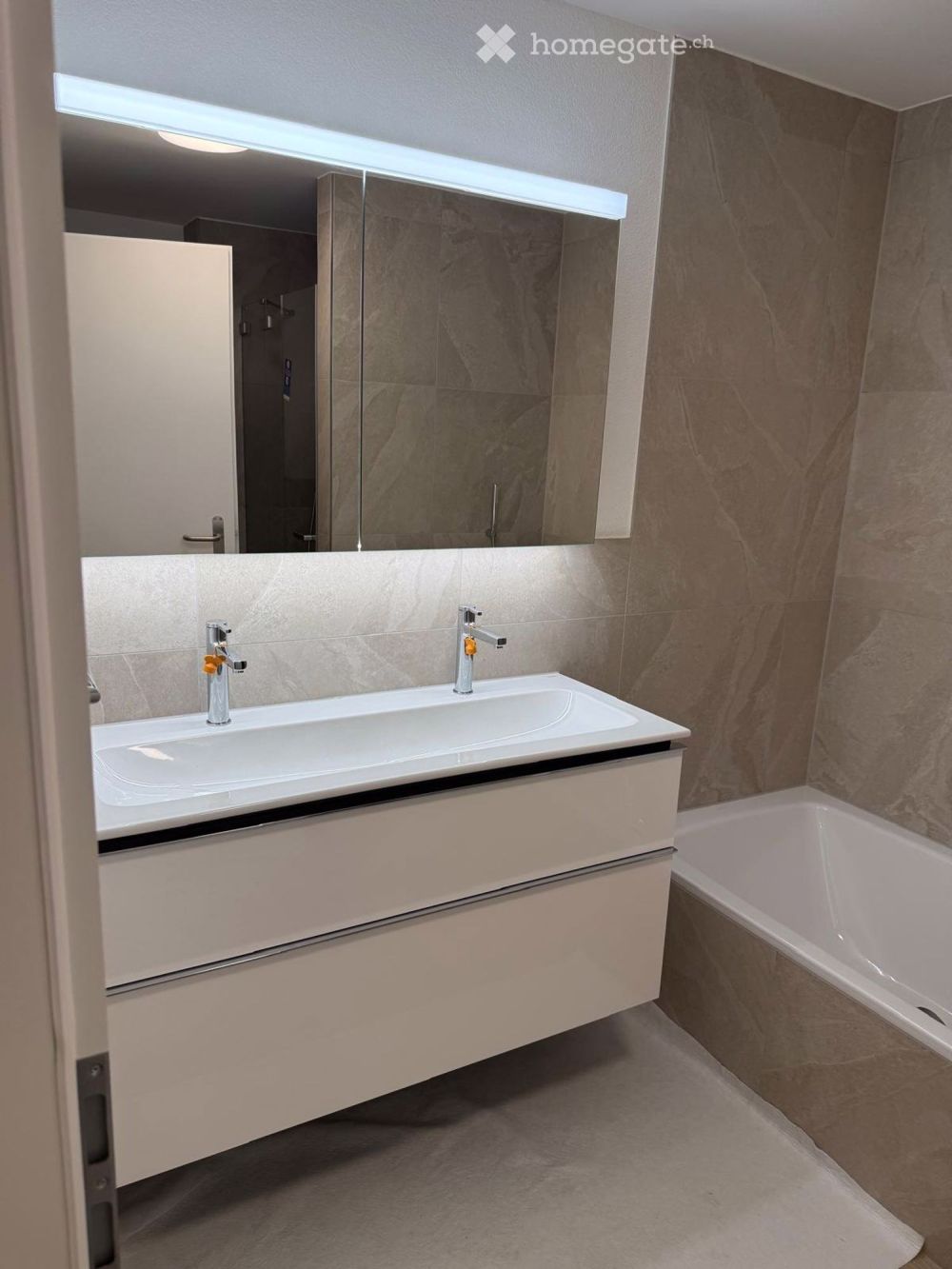 Erstbezug, hochwertige 3.5-Zimmer-Wohnung an bester Lage in Muttenz - Bild 2