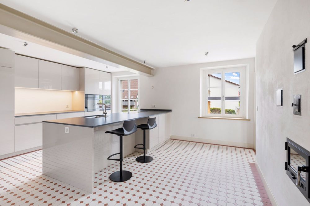 Bauernhaus in Brüttisellen Moderne trifft Tradition - Küche