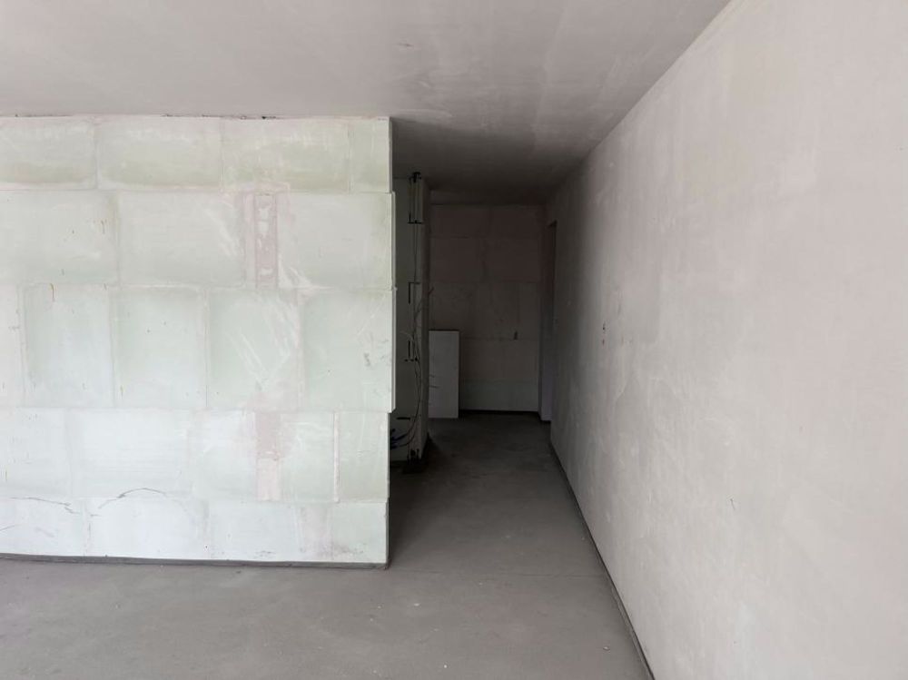 Superbe appartement neuf de 3.5 pièces au dernier étage neuf avec vue panoramique sur les Alpes et le château médiéval - Bild 3