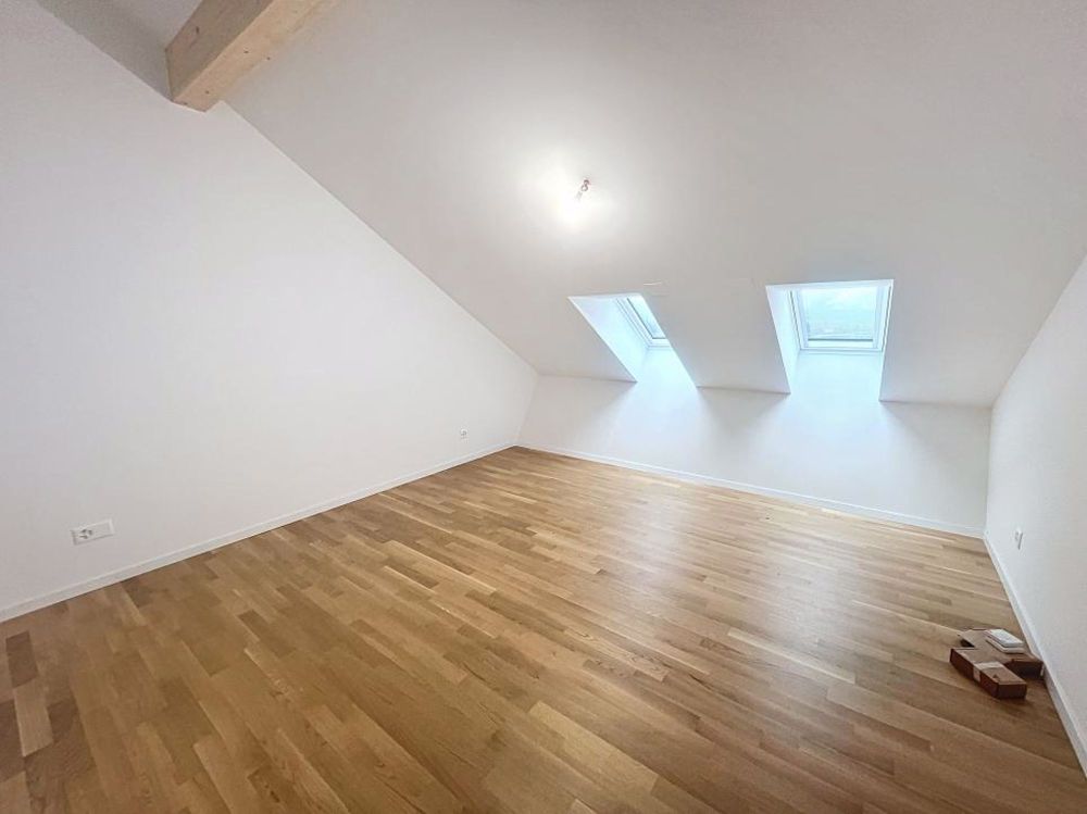 Duplex de 4,5 pces neuf - chambre