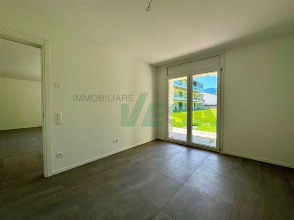 Neue, helle 3.5-Zimmer-Wohnung mit grossem Garten - Bild 7