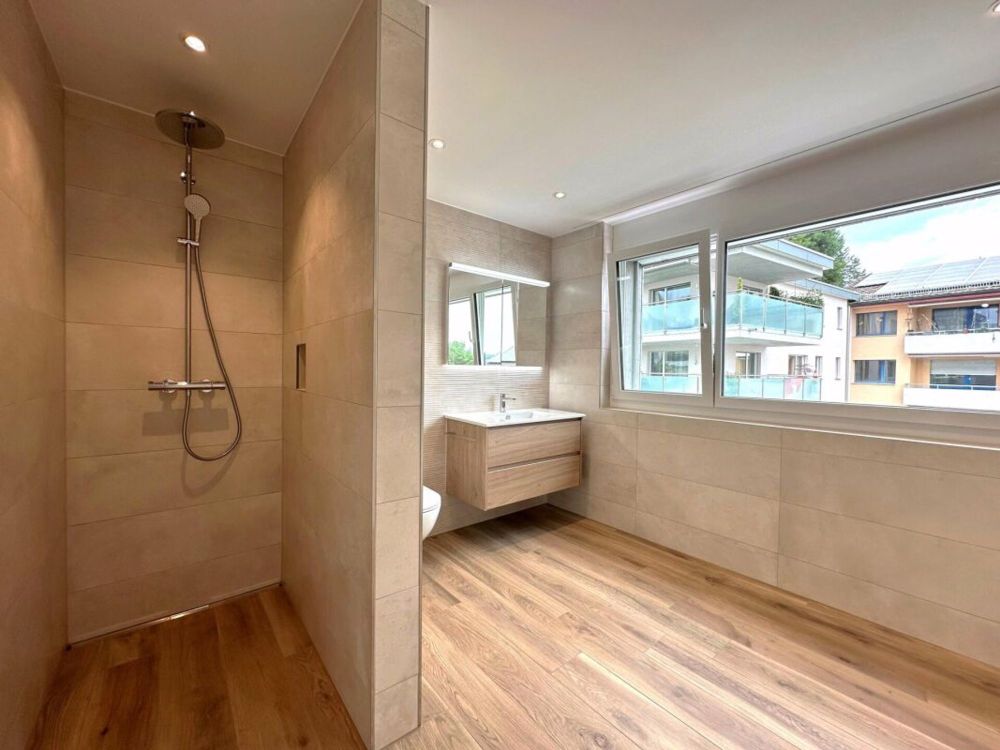 Wohnen mit Stil - hochwertiges 6.5-Zimmer-Haus mit viel Raum - Bild 8