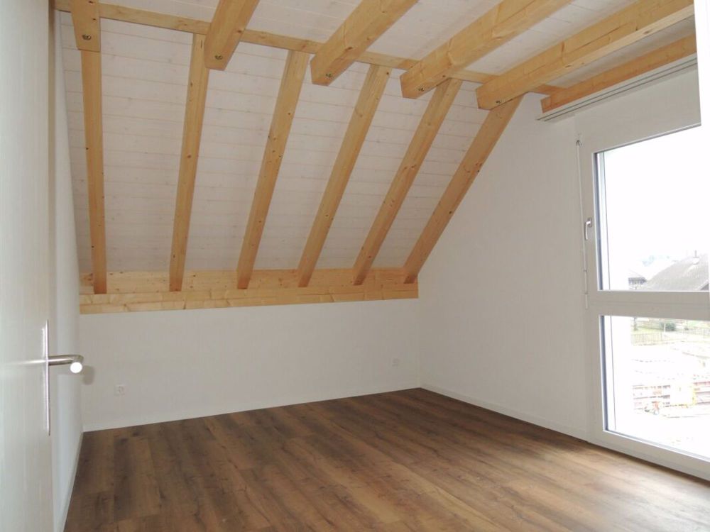 Dreifamilienhaus Gässli-Maisonettewohnung OG/DG West - Bild 8