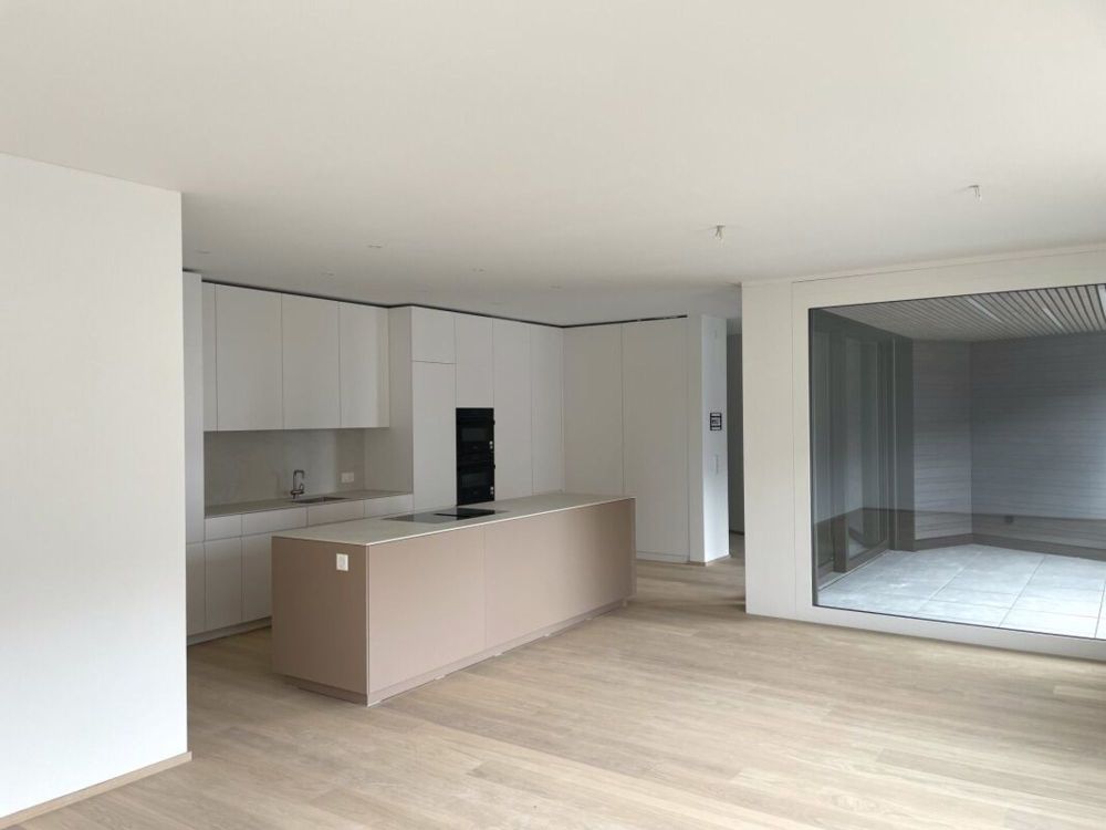 Attraktive 3.5 Zimmerwohnung - Burgpark Schenkon - Bild 2