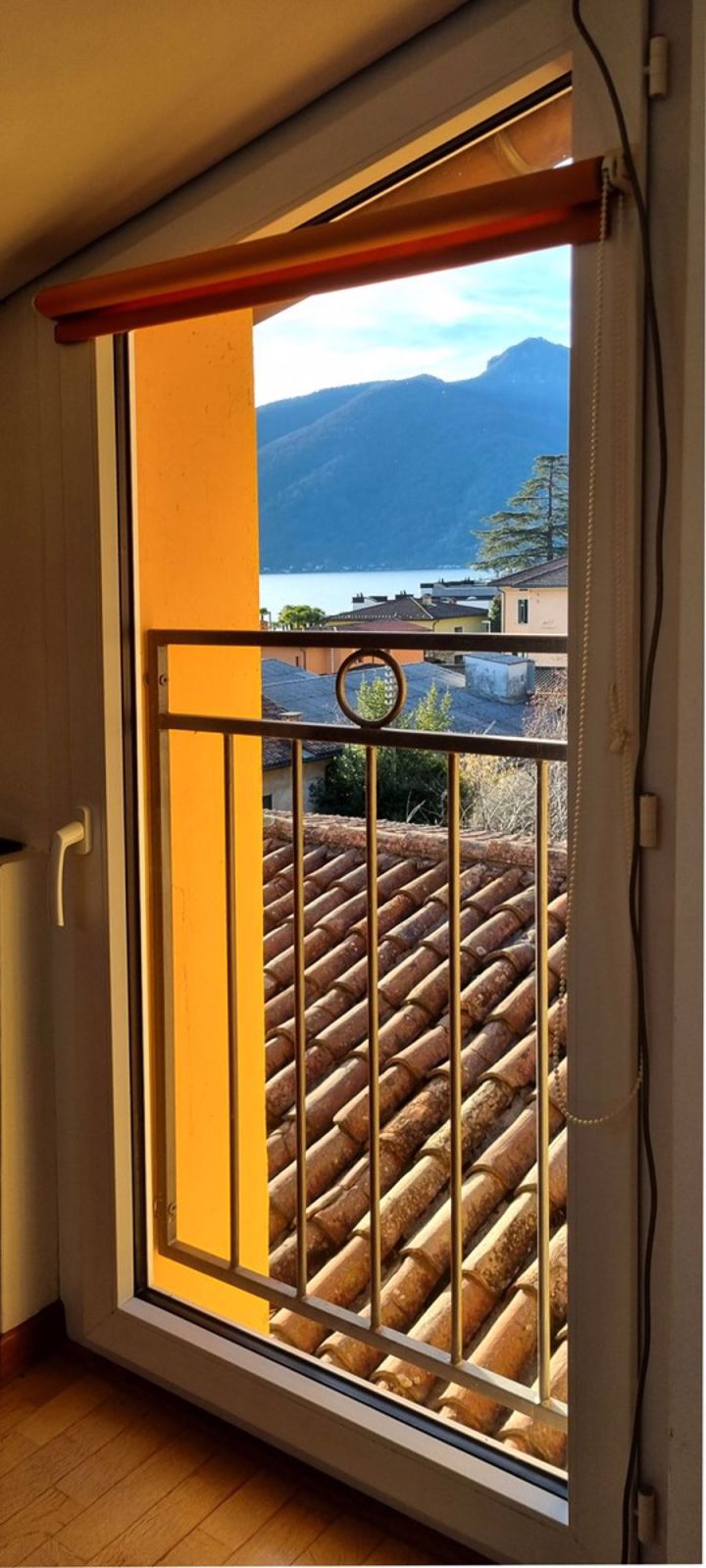 Seltenes 4-Zimmer-Haus mit separatem Raum und Seeblick renoviert - Bild 10
