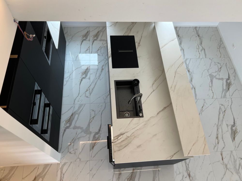 Extravagante Dachwohnung mit Galerie - Bild 11