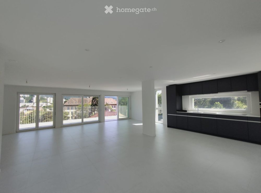 Prächtiges 6,5-Zimmer-Attikapartment mit Terrasse und Panoramablick in La Chaux-de-Fonds -  Bild 9