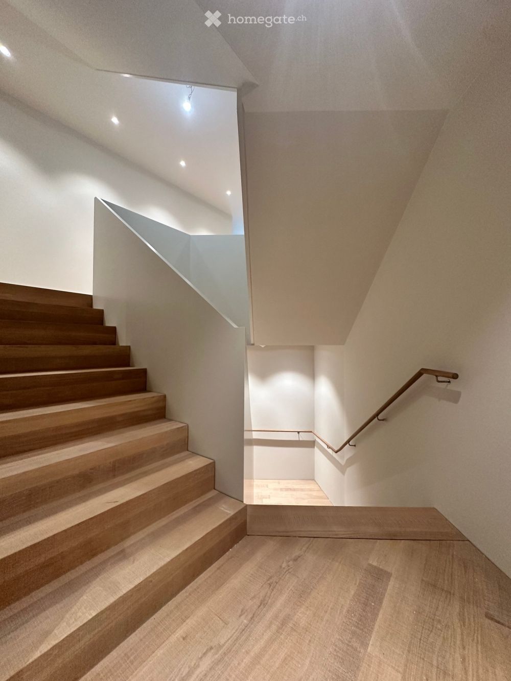 Exklusive 7-Zimmer-Attikawohnung in Binningen - Neubau mit Minergie P-Standard -  Bild 7
