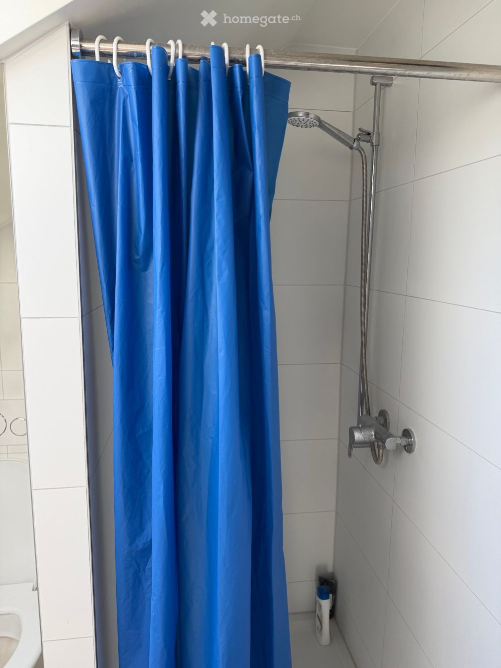 Schöne Dachwohnung in Winterthur/Seuzach für Besichtigung bei mir melden -  Bild 2