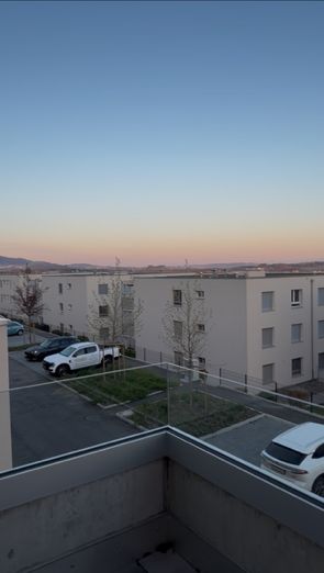 Magnifique appartement de 4,5 pièces avec grande terrasse et vue -  Bild 1