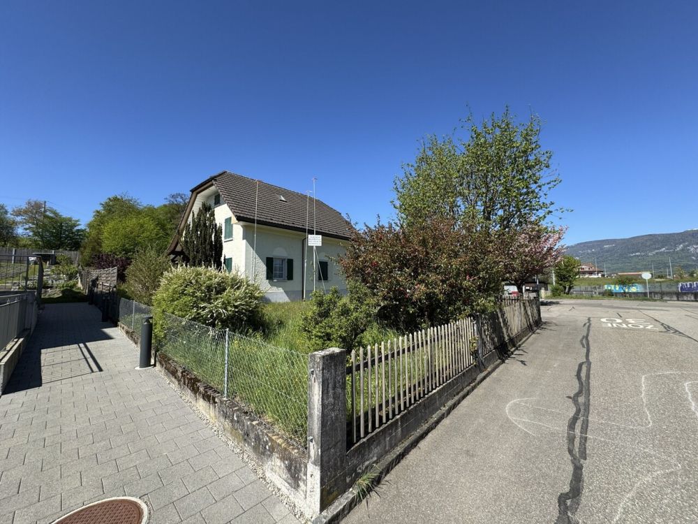 4.5 Z.-Wohnung OG (D), 126 m2 Netto Wohnfläche, 35m2 gedeckter Balkon - Aussenansicht