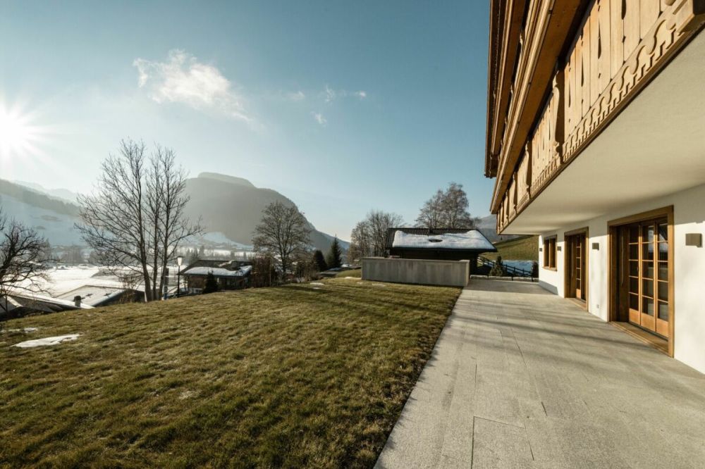 Neue 4.5-Zimmer-Ferienwohnung zwischen Saanen und Gstaad - Bild 1