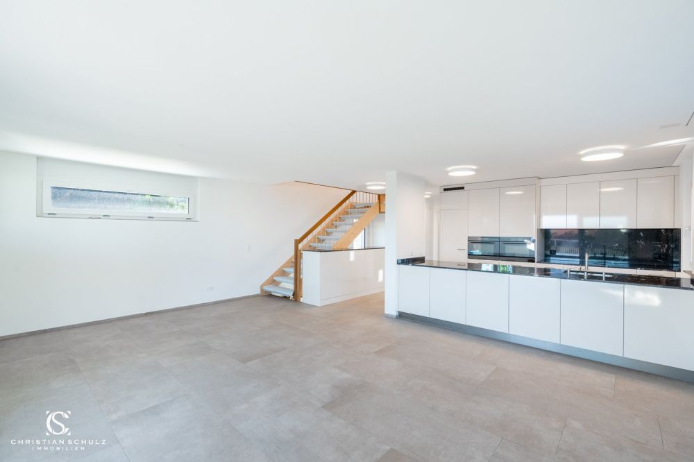 Moderner Neubau – 6.5-Zimmer-Einfamilienhaus in sonniger Lage von Helsighausen - Bild 2