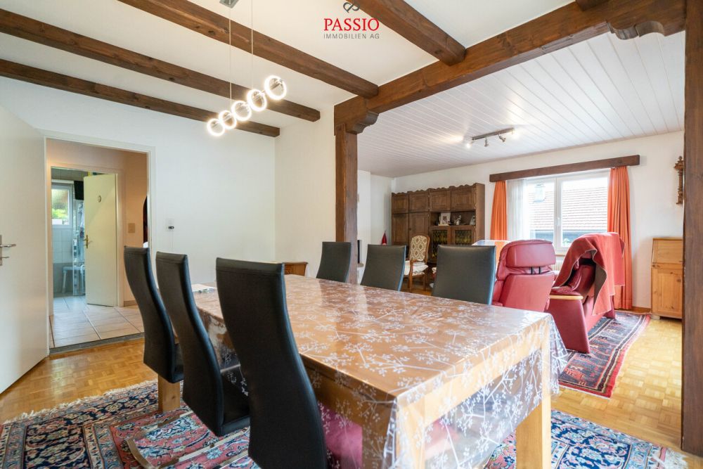 Vielseitiges 11,5-Zimmer Haus mit Nebengebäude und Ausbaupotenzial - Bild 8