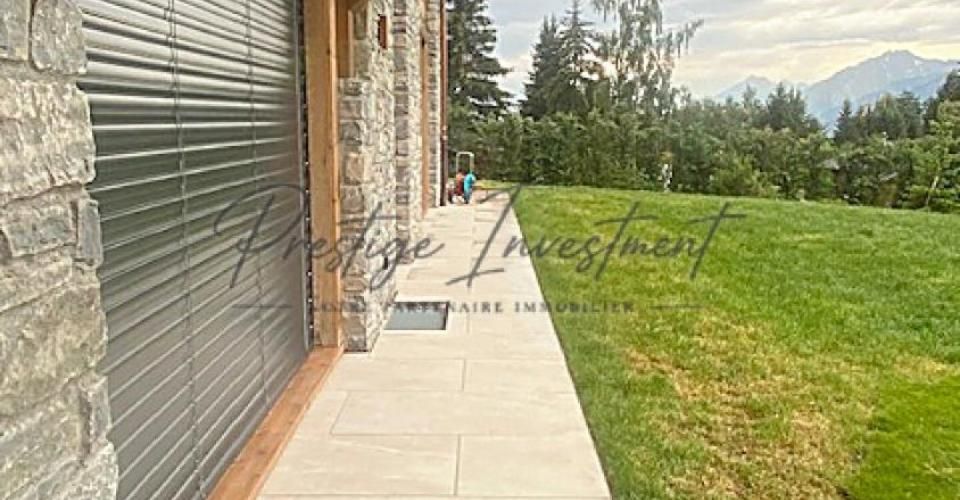 Magnifique Chalet Prestige: le golf en voisin, les Alpes en horizon. - Chalet - image - 7