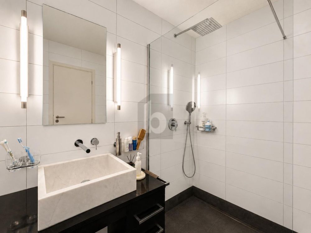 KERNSANIERT MIT HOCHWERTIGEM INNENAUSBAU -  Bild 4