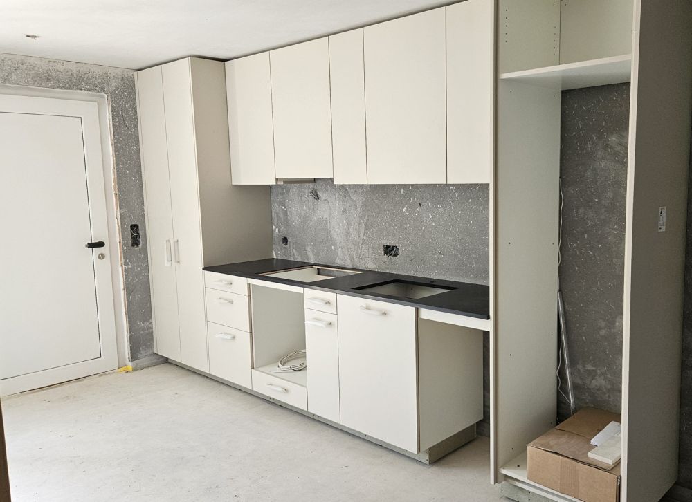 Moderne 2.5-Zimmer-Einliegerwohnung mit grossem Sitzplatz & Aussicht in Gipf-Oberfrick (Erstbezug) -  Bild 1