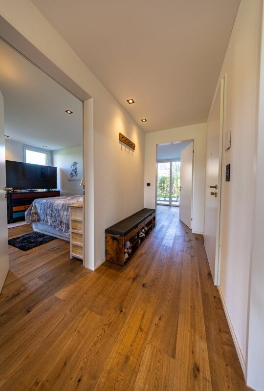 3.5-Zimmer-Gartenwohnung an ruhiger Naturlage -  Bild 12