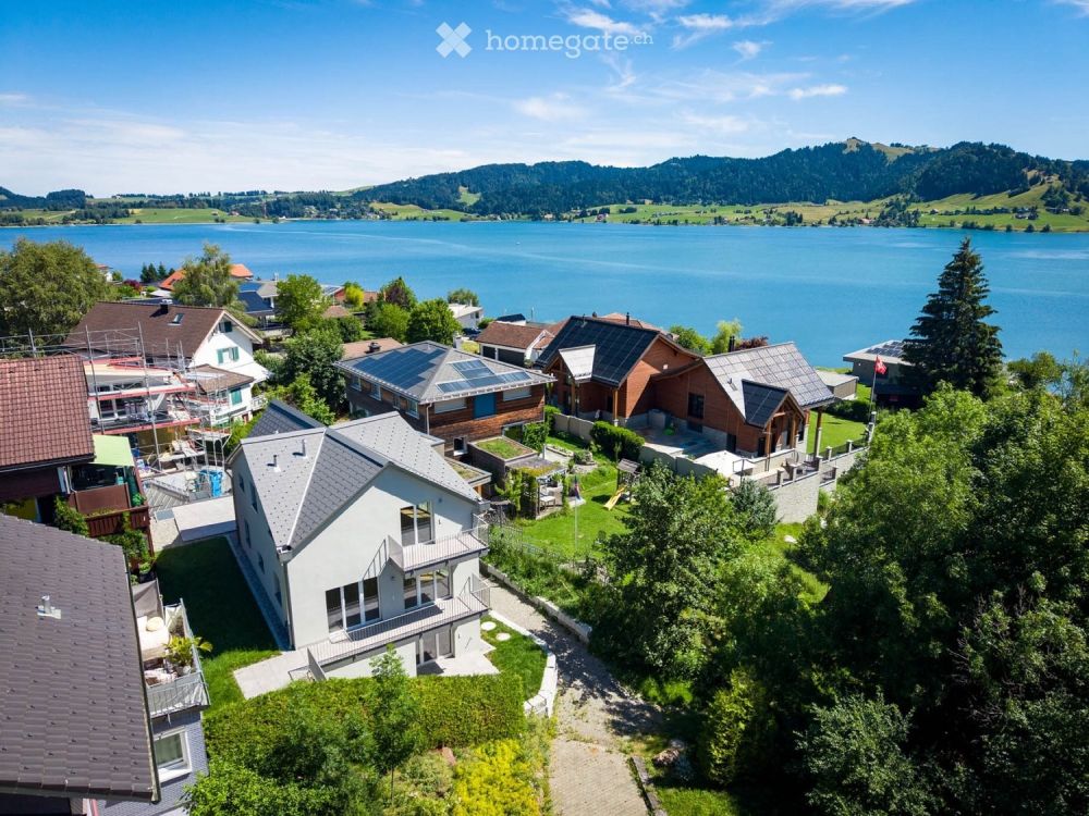 Modernes Neubau-Einfamilienhaus mit hochwertigem Innenausbau -  Bild 2