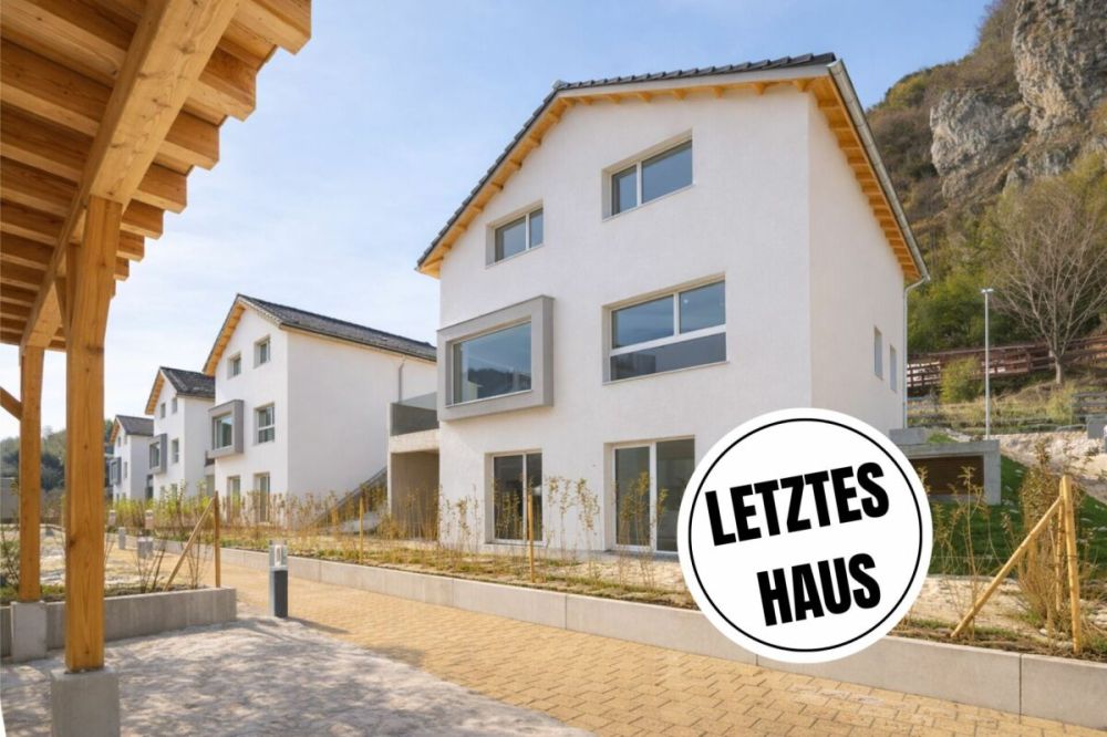 Neubau im Domleschg. Modern, nachhaltig und familienfreundlich -  Bild 2
