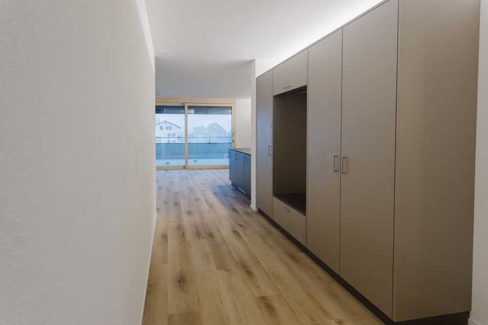 sehr grosszügige, familienfreundliche 5 1/2-Zi-Wohnung im Zweifamilienhaus -  Bild 5