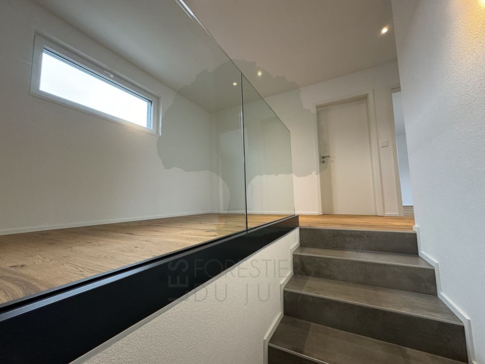 Wunderschönes neues Haus jetzt in Courtételle verfügbar - Hall - 1er étage