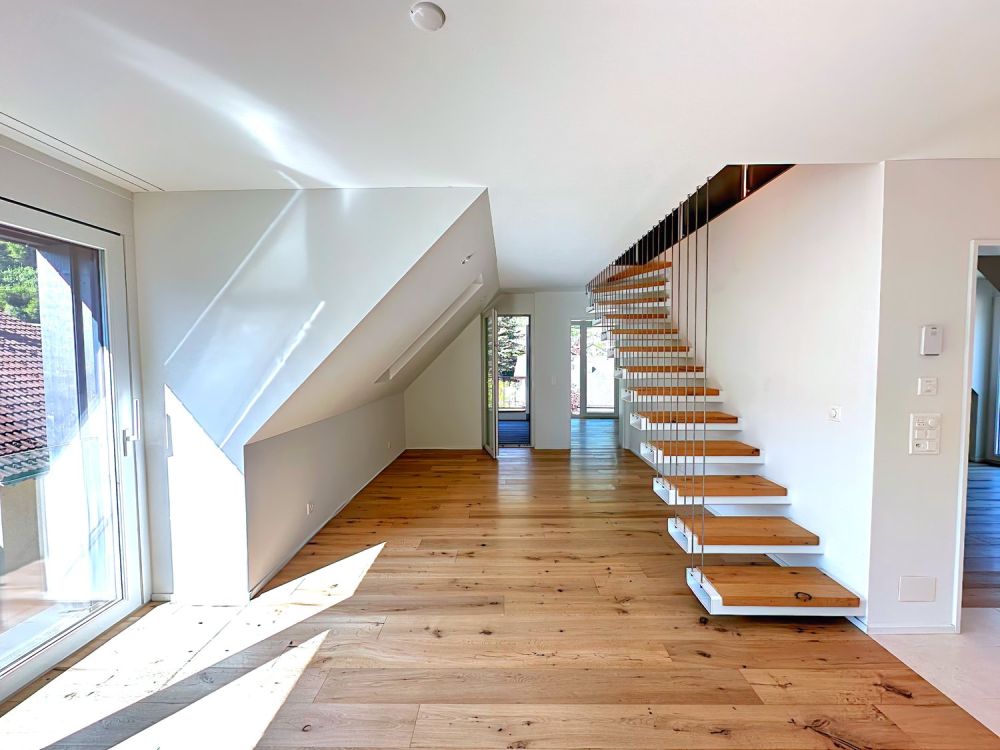 Neue 3.5-Zimmer-Wohnung mit Galerie! -  Bild 3
