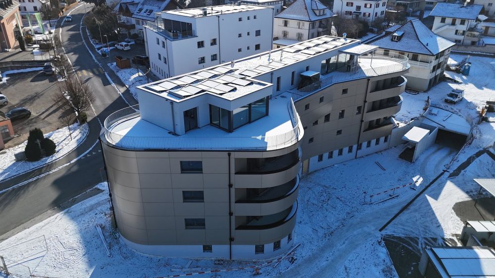 Div Moderne 2.5-4.5-Zimmer Wohnungen mit Balkon und Duplex Attika mit Terrasse in Schmitten - Bild 3