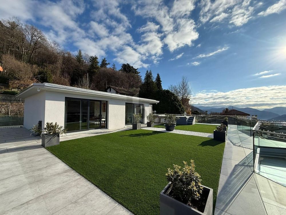 MODERNA ED ELEGANTE CON PISCINA E VISTA -  Bild 2