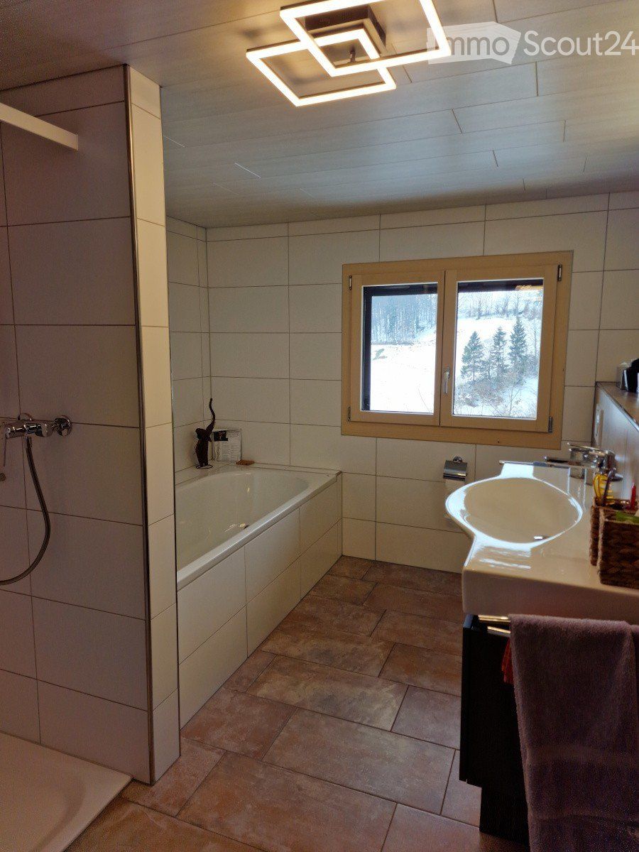 Wohn-Oase in der Landwirtschaftszone - 4½ Zimmer Duplex Hauptwohnung mit 1 ½ Zimmer Studio im UG -  Bild 10