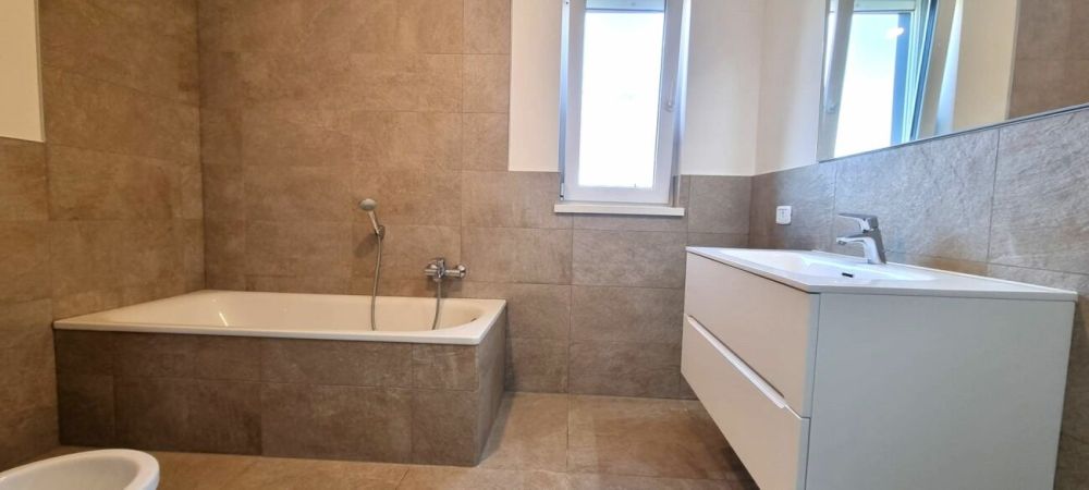 Modern und strategisch gelegene 4.5-Zimmer-Wohnung in Sant'Antonino - Perfekt für alle, die Komfort und Lebensqualität suchen - Bild 7