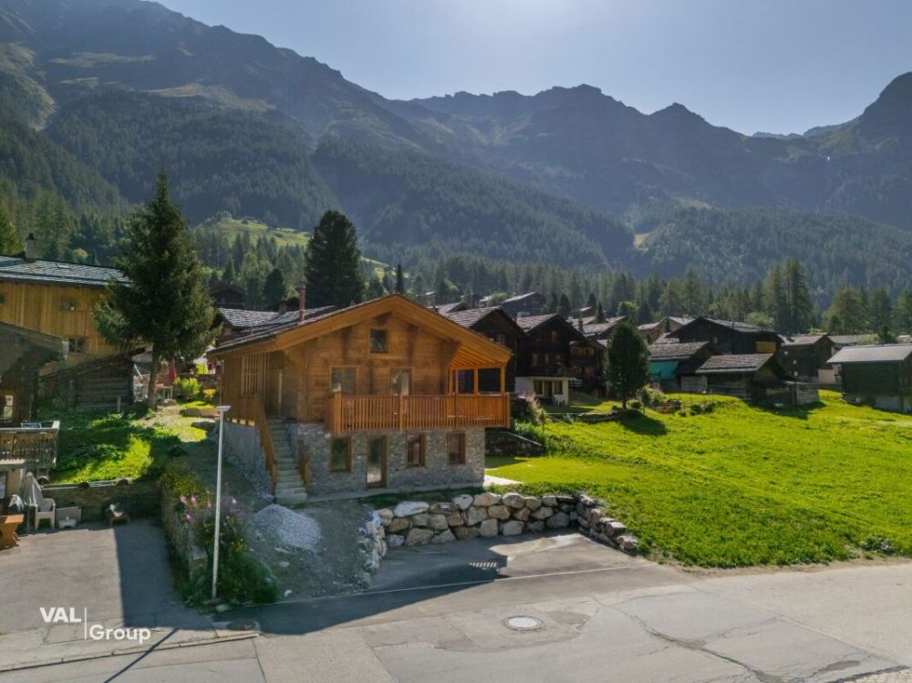 Charmant chalet aux élégances alpines dans un décor à couper le souffle -  Bild 11