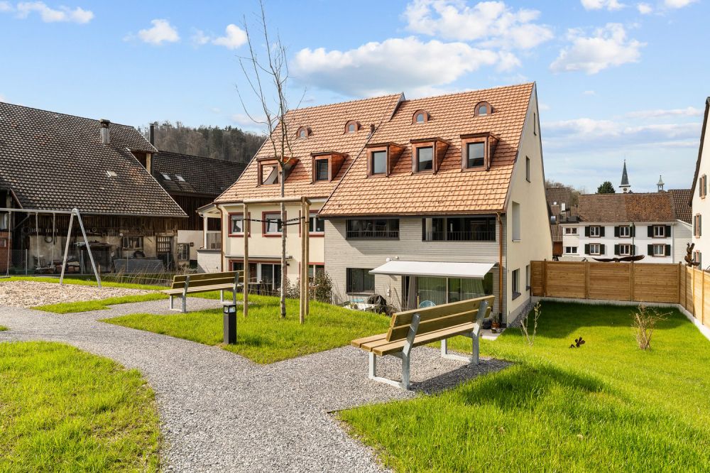 Jetzt fertiggestellt : Top-3,5-Zimmer-Wohnung mit privatem Garten ! B02 -  Bild 8