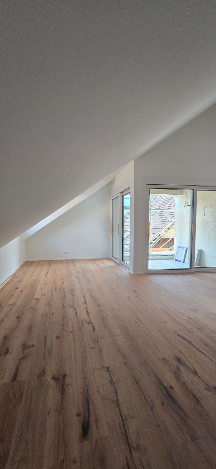 Lichtdurchflutete 3.5-Zimmer-Dachwohnung in Mettmenstetten - Bild 8