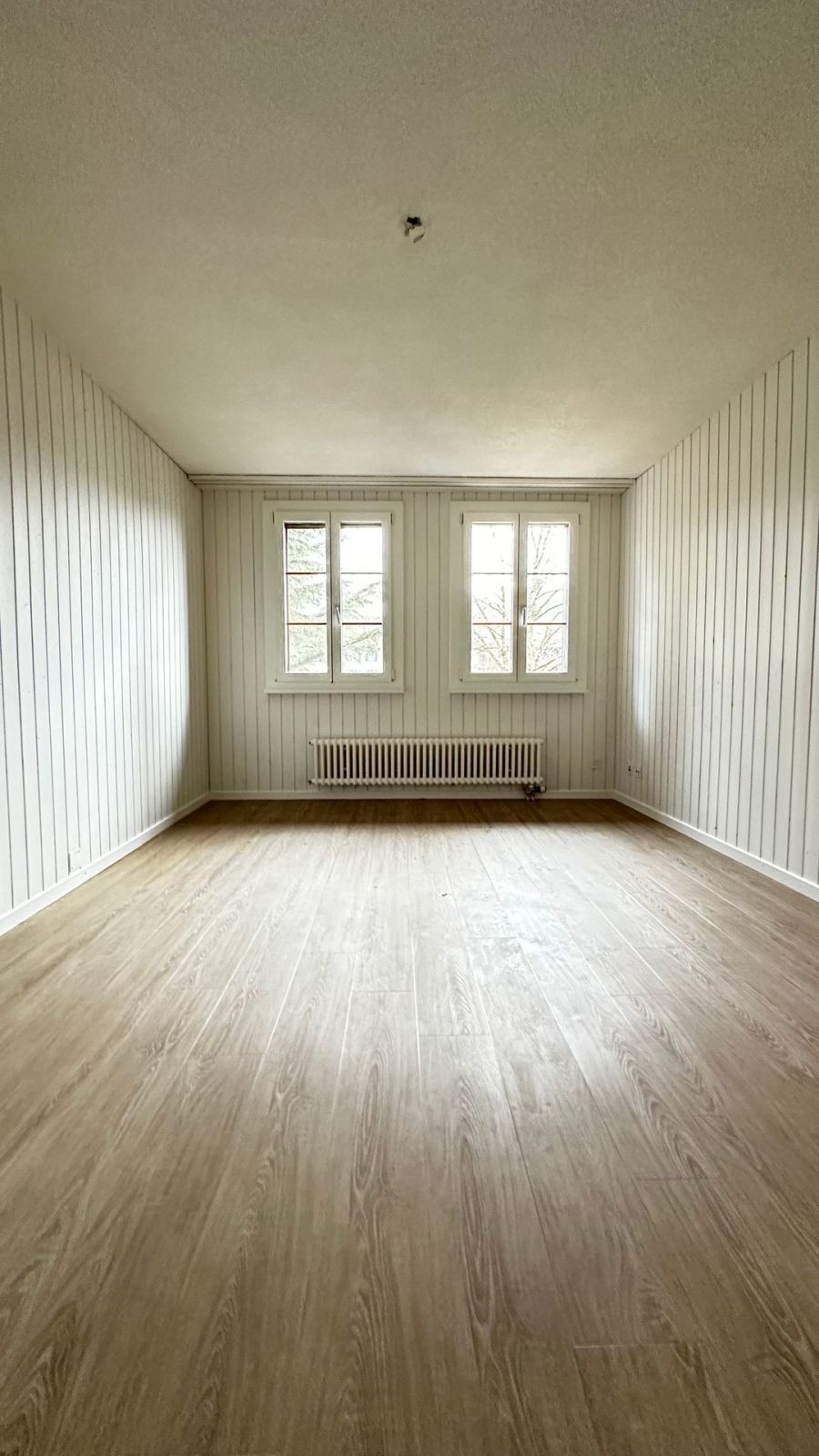 4.5-Zimmer-Wohnung mit Garagenbox in Neuheim zu vermieten - Bild 8