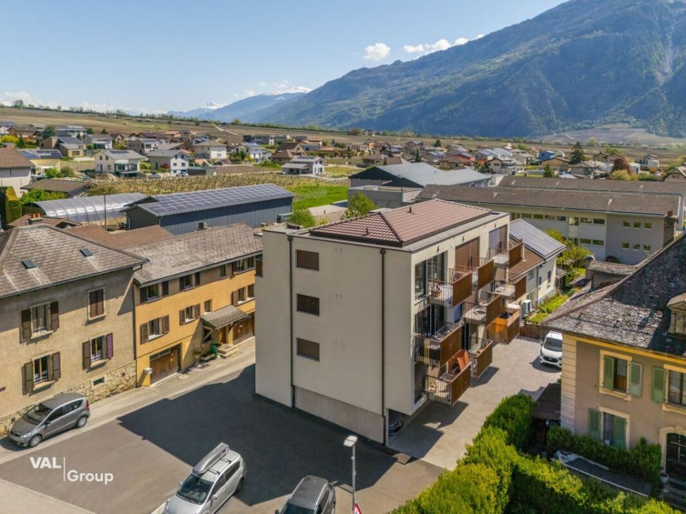 Immeuble de 9 appartements - 4.4 % de rendement brut immédiat, au coeur du village -  Bild 1