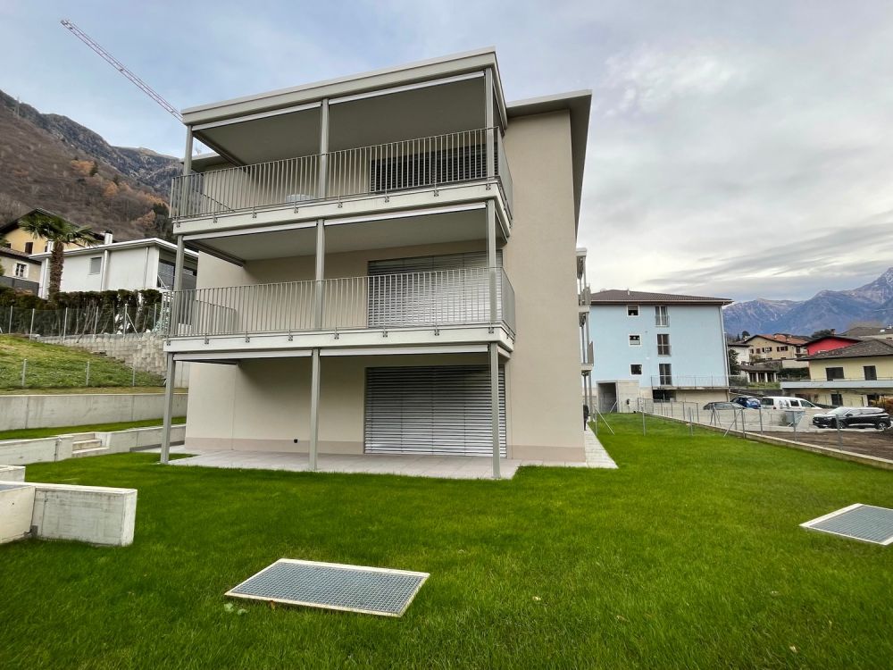 Formel KAUFEN SIE ZU MIETEN für eine 3.5-Zimmer-Wohnung mit eigenem Garten! -  Bild 1