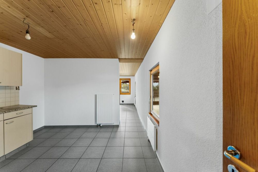 Zweifamilienhaus / EFH mit Einliegerwohnung - 4.5 Zimmer Haus