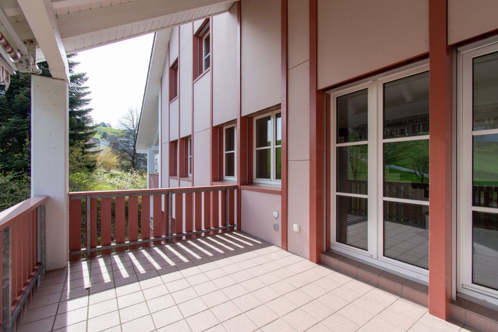 Attraktive 5.5 Zimmer-Maisonette-Wohnung mit Balkon -  Bild 10