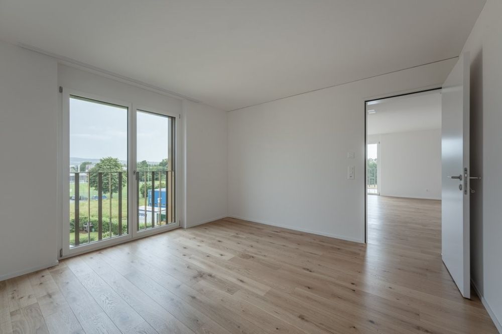 Grosszügige 3.5-Zimmerwohnung in Brüttisellen - Wohnzimmer.jpg