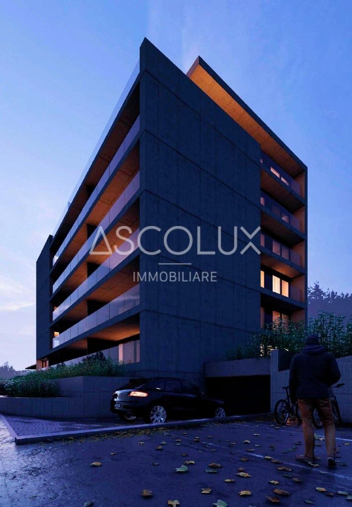 Attico di Classe con Vista Lago - 3.5 Locali di Eleganza e Luce | Dachwohnung der Klasse mit Seeblick - 3.5 Zimmer voller Eleganz und Licht - Esterno 7.jpg