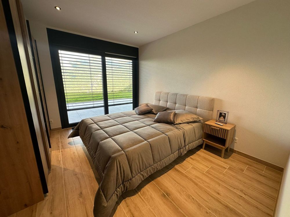 Exklusives Neubau-Chalet mit atemberaubendem Ausblick in Crans-Montana -  Bild 7