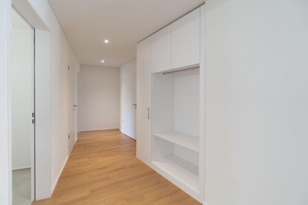 Neubauwohnung mit traumhafter Aussicht ins Grüne! -  Bild 4
