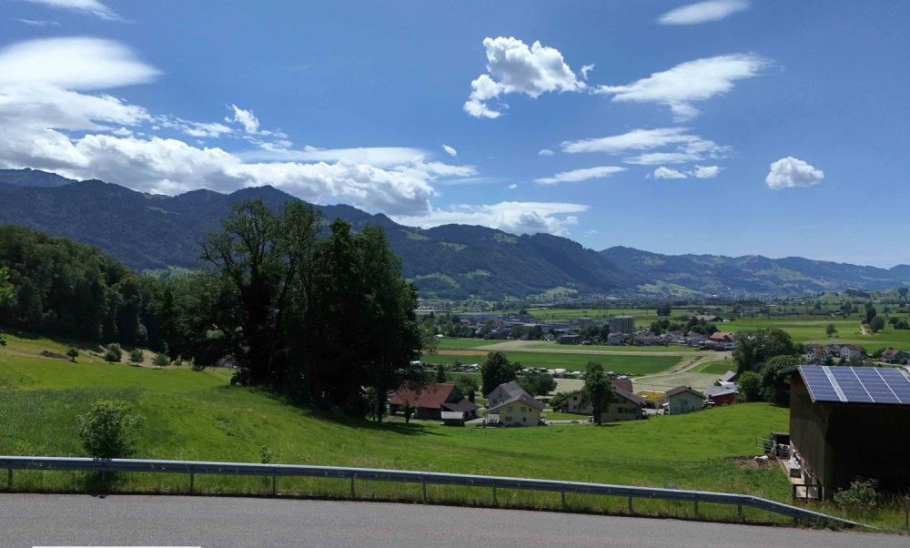 WOHNEN AN PRIVILEGIERTER UND SONNIGER LAGE -  Bild 3