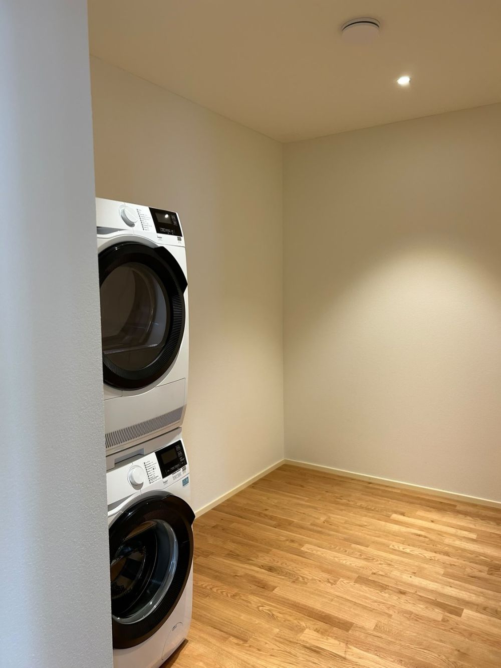 Moderne 3.5-Zimmer-Wohnung direkt am Bahnhof Wil SG -  Bild 5