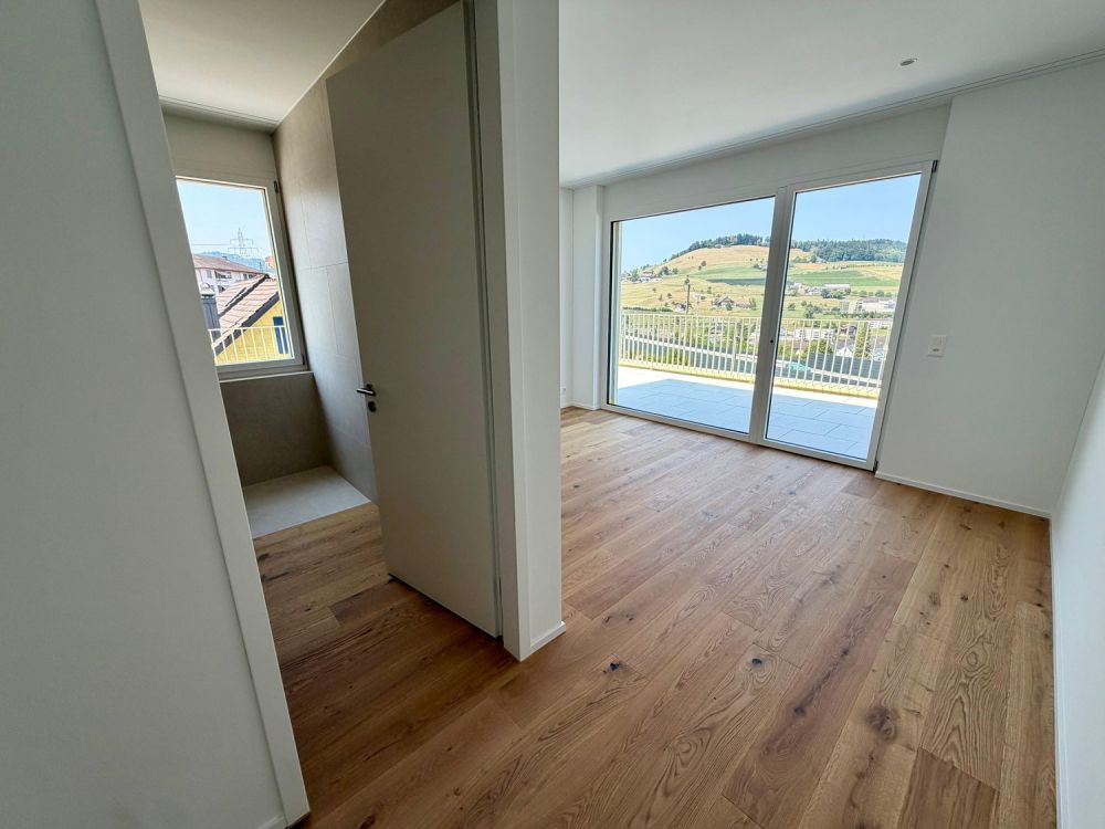 Exklusives Attika-Juwel: Panoramablick über den Zugersee in seiner schönsten Form -  Bild 13