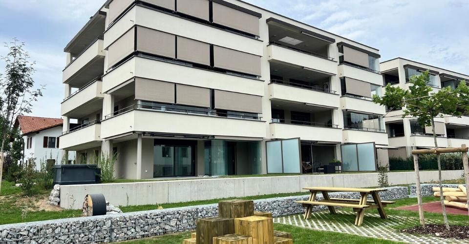 Appartement de 4,5 pièces au rez-de-chaussée - avec terrasse et jardin - Appartement 4.5 pièces - image - 1