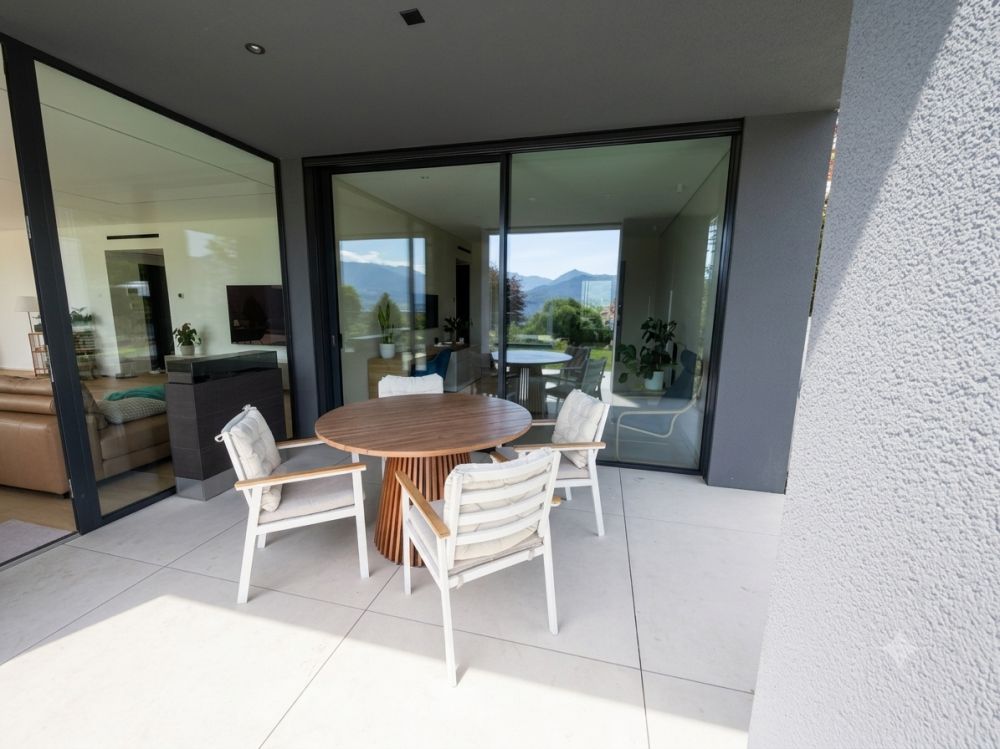 Wohnung mit 4,5 Zimmern im Neubau mit privatem Wellnessbereich und Seeblick -  Bild 9