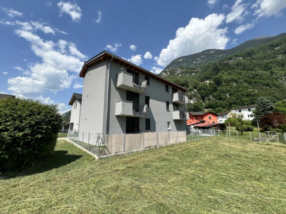 Mehrfamilienhaus mit 5 Wohnungen à 2,5 Zimmer -  Bild 1