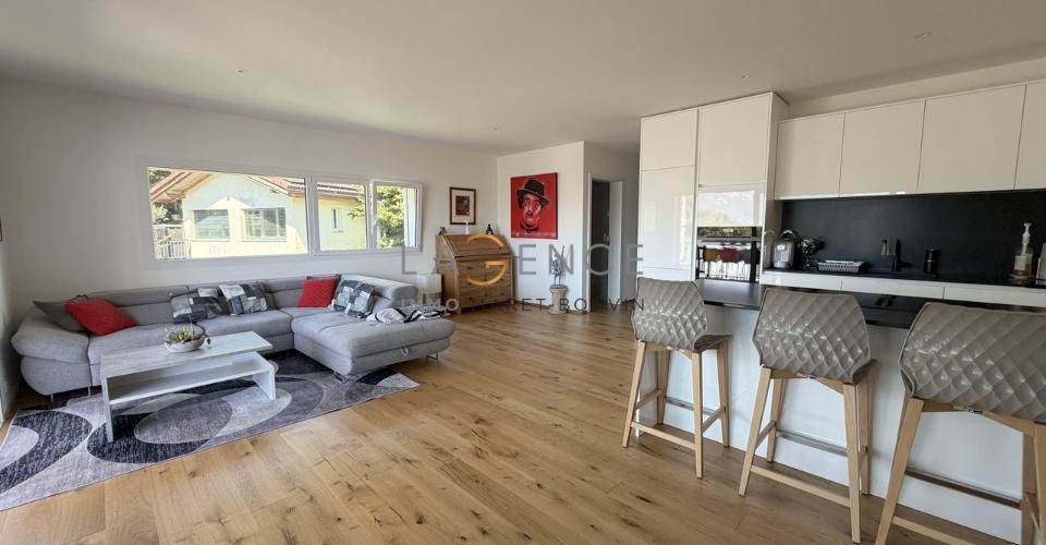 APPARTEMENT DE 4,5 PCES AVEC GRANDE TERRASSE DE 21 M2 - Appartement 4.5 pièces - image - 3